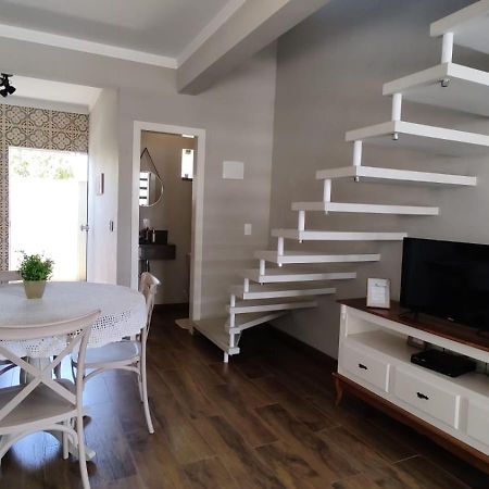 Excelente Sobrado Confortavel No Centro De Tijucas Proximo As Praias エクステリア 写真