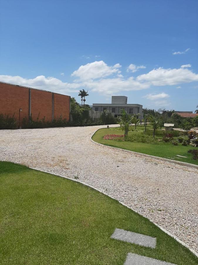 Excelente Sobrado Confortavel No Centro De Tijucas Proximo As Praias エクステリア 写真
